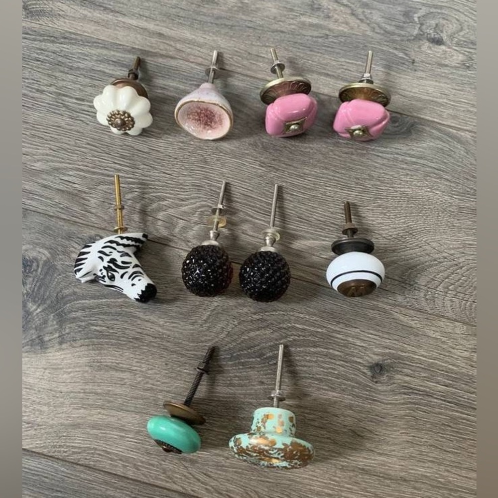 Anthropologie colorful knobs, cabinet/dresser knobs